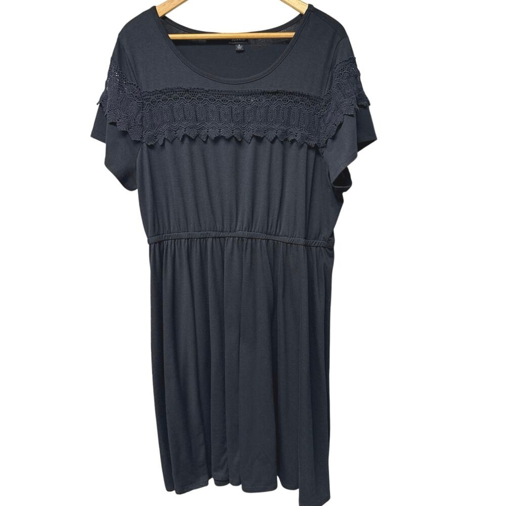 Torrid Size 2 Black Crochet Lace Yoke Knit Dress Short Sleeve Plus Size 2X